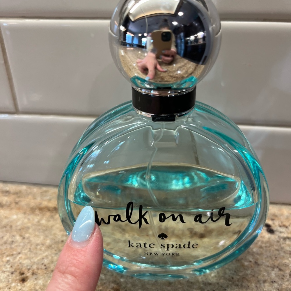 Kate Spade - Walk On Air -Perfume - Picture 2 of 4